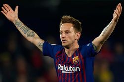 CHUYỂN NHƯỢNG Barca 23/7: Rakitic không tới MU. PSG sẽ để Neymar về lại Barca