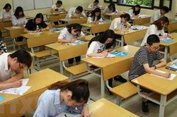 Khi bức màn giả dối, gian lận thi cử bị xé toạc...
