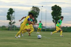 Lý do bất ngờ U22 Việt Nam chưa được tập sân nhân tạo