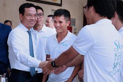 Make in Vietnam: MXH Việt Nam liệu có cửa thắng đối thủ nước ngoài?