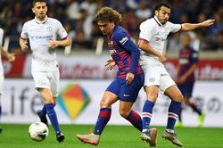 Antoine Griezmann mờ nhạt, Barcelona bại trận trước Chelsea