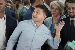 Đảng của Tổng thống Zelensky giành chiến thắng vang dội