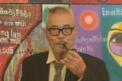 Nhà thơ Phan Vũ: Gã đầu trần thơ thẩn đường mưa…