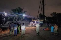 Sửa bóng điện, chủ tịch hội nông dân xã bị điện giật tử vong