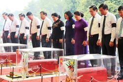 Tri ân các anh hùng liệt sĩ