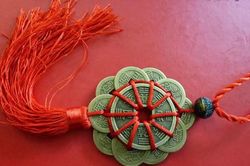 Két sắt đặt trúng 'điểm vàng', cuối năm tiền vào như thác tiêu xài thả ga