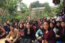 Hàng trăm giáo viên chơi vơi giữa thi tuyển hay xét đặc cách: Nước mắt người một đời 'đưa đò' và câu hỏi bỏ ngỏ