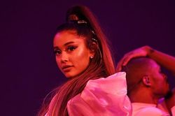 Dù nhận 10 đề cử của VMAs 2019 nhưng Ariana Grande vẫn không đến tham dự: Lí do được đưa ra là…