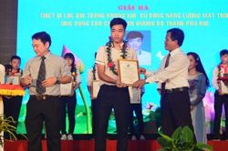 Kinh tế Khoa học - công nghệ Cậu học sinh chế tạo máy lọc bụi bằng năng lượng mặt trời