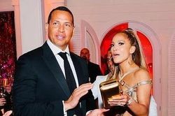 Bên trong tiệc sinh nhật lần thứ 50 của Jennifer Lopez