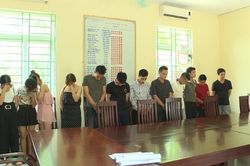 Vĩnh Phúc: 12 'nam thanh nữ tú' sử dụng ma túy trong quán karaoke Thiên Thai