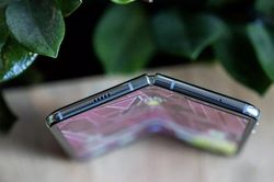 Điện thoại màn hình gấp Samsung Galaxy Fold sẽ 'tái xuất' vào tháng 9