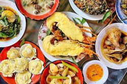 Ốc chảo, hải sản đủ loại và các món hút tín đồ sành ăn ở TP.HCM