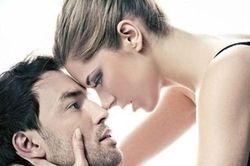 Muốn về quê lấy vợ, trai trẻ chết lặng nghe 'tình già' giàu có ra điều kiện