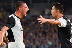 Ronaldo ngăn cản Juventus bán bạn mới cho MU