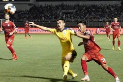 Thành phố Hồ Chí Minh khiến Hà Nội FC tiếc nuối ở phút 90+7