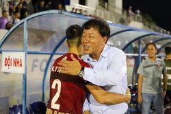 HLV Hàn Quốc nói điều bất ngờ khi hòa kịch tính Hà Nội FC