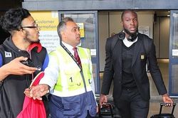 MU dứt điểm Lukaku, Juventus cập nhật bán Dybala