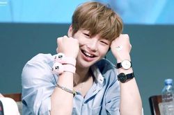 Ra mắt sau 1 ngày, đây là thành tích mà solo album 'Color On Me' Kang Daniel đạt được trên bản đồ iTunes thế giới