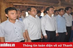 Đồng chí Phó Bí thư Thường trực Tỉnh ủy, Trưởng Đoàn ĐBQH tỉnh dâng hương tại Khu Di tích lịch sử cách mạng Yên Trường