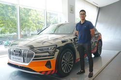 Trải nghiệm nhanh Audi e-tron lần đầu xuất hiện tại Hà Nội