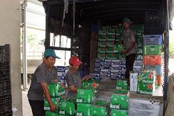 Bắt giữ lượng lớn hàng không rõ nguồn gốc