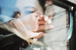 Điều phụ nũ nên suy nghĩ trước khi chấp nhận ở nhà để chồng nuôi