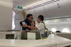 Đại gia bất động sản Đất Lành say xỉn, sàm sỡ cô gái trẻ trên máy bay