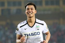 Văn Thanh đá ở vị trí đặc biệt, 'bắt chết' người cũ của HAGL