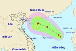 Xuất hiện vùng áp thấp trên Biển Đông, có thể mạnh thành bão
