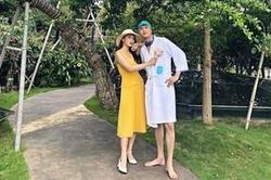 Đáp lễ 'Xính Lao' Bảo Thanh đã cất công xuống Cần Thơ thăm mình, Quốc Trường cũng đã bay ra Hà Nội rồi đây!