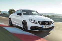 'Mãnh thú' Mercedes-AMG C63 chuyển sang AWD, thêm chế độ Drift