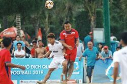 Liên quan đến vụ lôi kéo, dàn xếp tỉ số tại Giải bóng đá bãi biển: Cấm hành nghề có thời hạn đối với 2 HLV