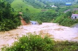 Đêm nay, vùng núi Bắc Bộ mưa lớn, nguy cơ lũ quét và sạt lở đất