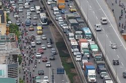 Cũng chẳng nên đắn đo mãi!