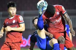 AFC đánh giá tiền vệ Bình Dương nhỉnh hơn Quang Hải