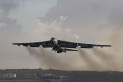 Choáng: Mỹ dùng B-52 'ném bom không ngừng' ở Tây Thái Bình Dương