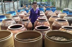 Thơm ngon đậm đà sản phẩm 'Nước mắm nhỉ truyền thống Bích Tuyền'