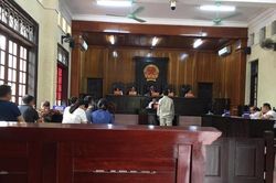 Đốt nhà trả thù, tội Giết người hay Hủy hoại tài sản?
