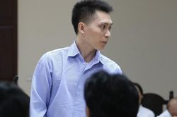 Tuyên án kẻ gí dùi cui điện vào người phụ nữ, cướp tài sản