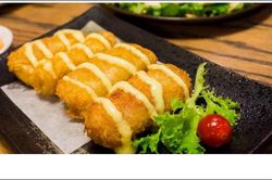 Cách làm nem hải sản thơm ngon, giòn rụm