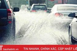 15 điều bạn nên lưu ý khi lái xe trong mùa mưa bão