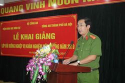 Bồi dưỡng nghiệp vụ khám nghiệm hiện trường cho 70 cán bộ chiến sỹ