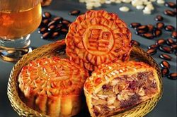 Bánh trung thu bán sớm, 29.000-480.000 đồng/chiếc
