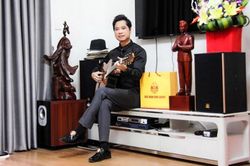 Style nhà cửa 'tắc kè hoa' của ca sĩ Ngọc Sơn bị đồn sắp lấy vợ ở tuổi 49