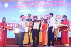 Doanh nhân Nguyễn Hoàng Sang tham dự Chương trình Tri ân liệt sĩ 'Tổ quốc nhìn từ biển'