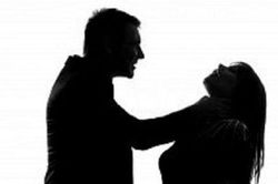 Giết hôn phu chỉ bởi dòng tin nhắn trên điện thoại