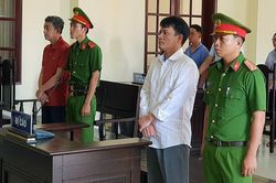 'Phóng viên' quay clip CSGT đang bắt xe để cưỡng đoạt 250 triệu của trung tá