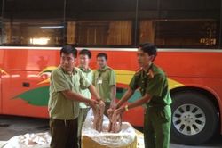 Tăng cường đấu tranh với các hành vi vi phạm pháp luật về môi trường