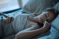 Mơ khỏa thân nơi công cộng có ý nghĩa gì?